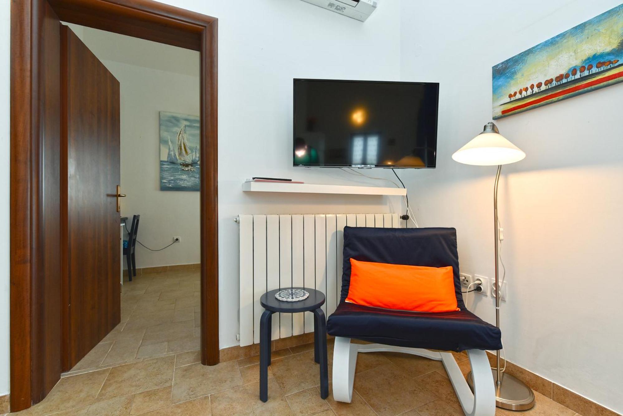 Apartments Zeljka 1787 沃德年 外观 照片